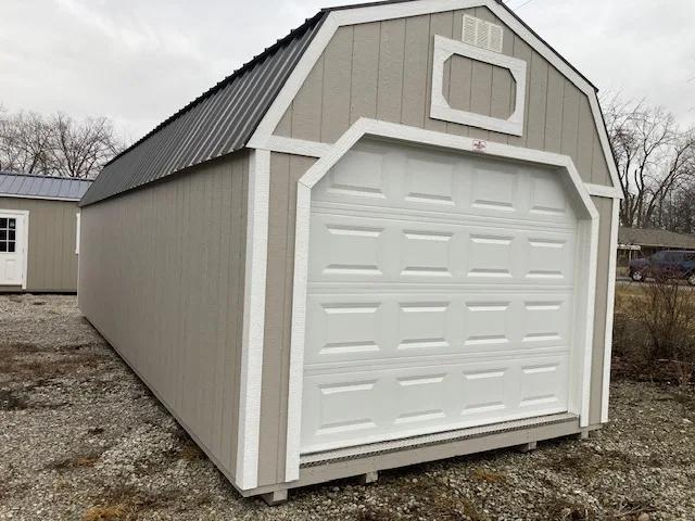12×32 Lofted Garage at the Carleton location