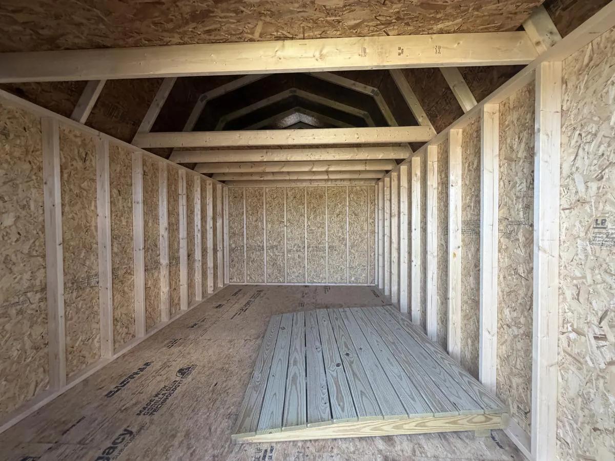 10×16 Lofted Barn at the Carleton location
