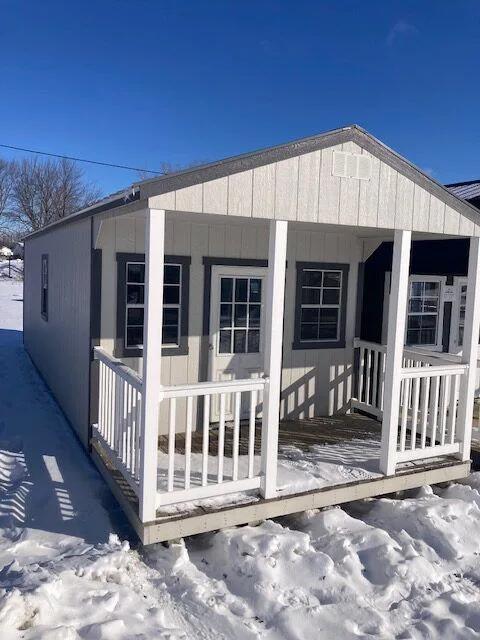 12×32 Cabin at the Carleton location