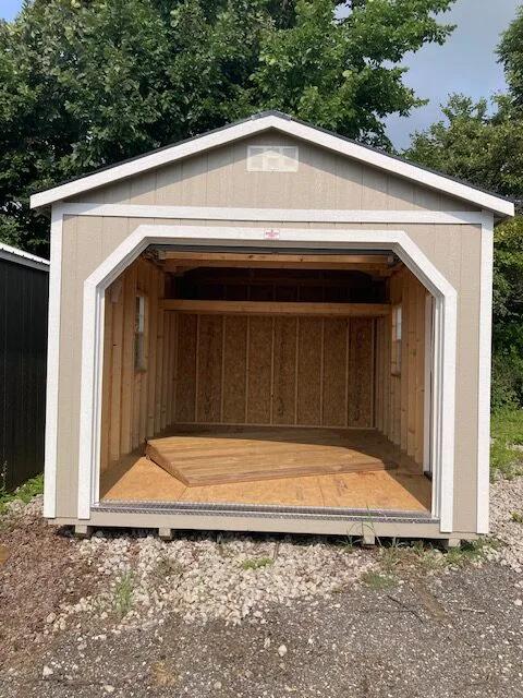 12×16 Garage at the Carleton location
