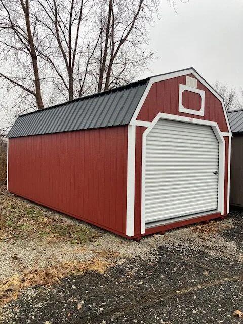 12×24 Lofted Garage at the Carleton location