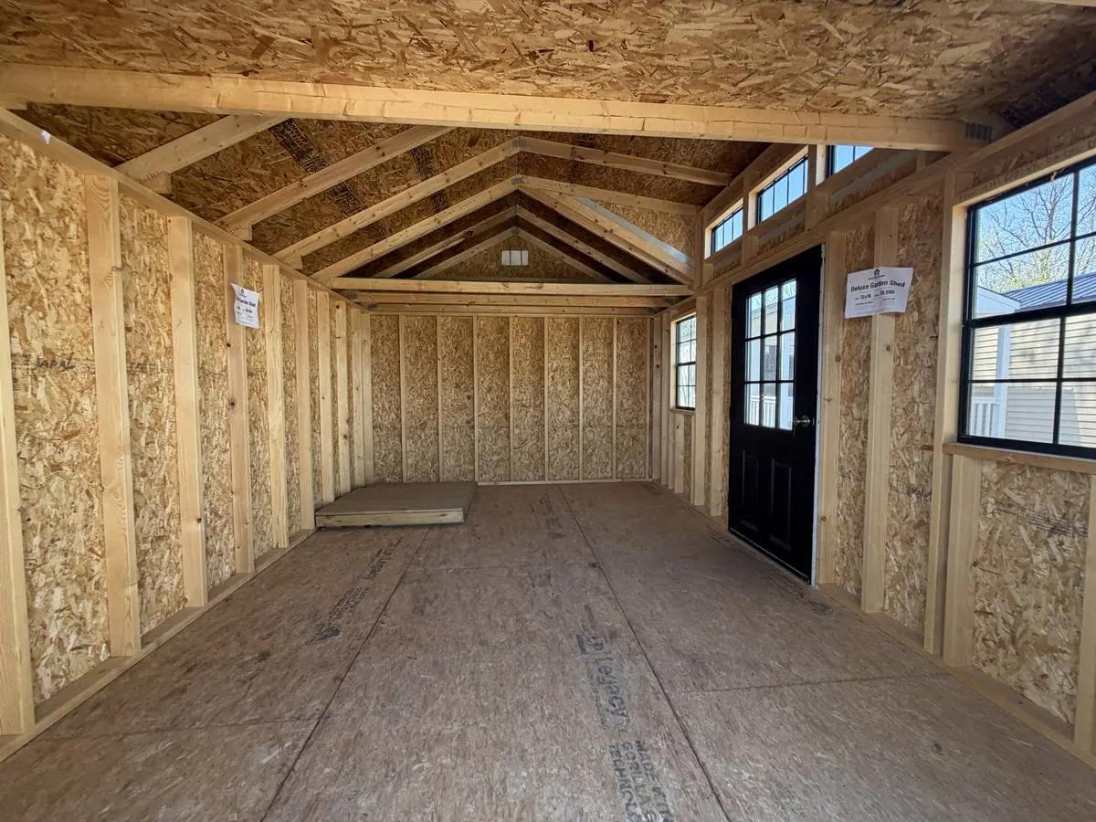12×16 Deluxe Garden Shed at the Carleton location