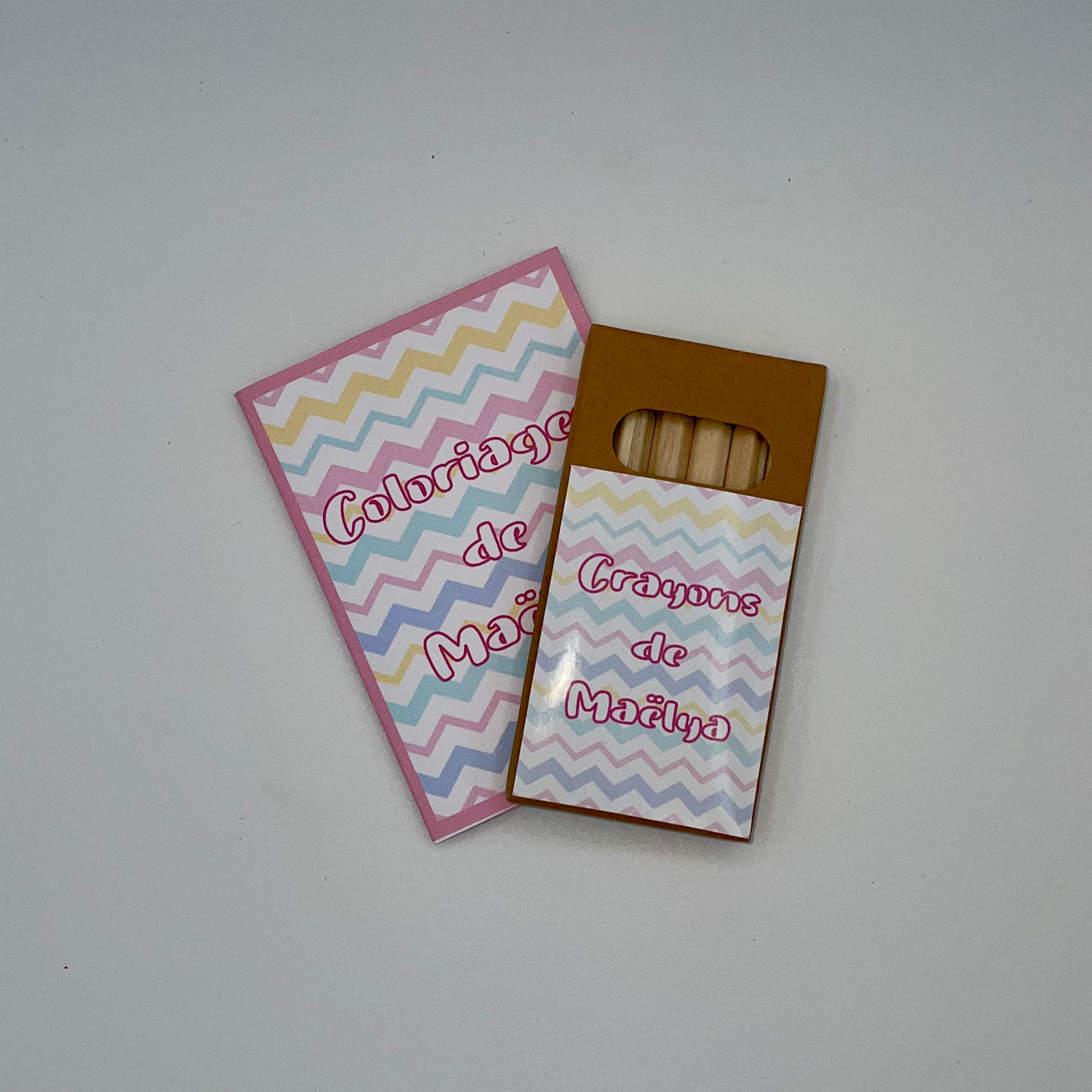 Mini coloriages + boîte à crayons