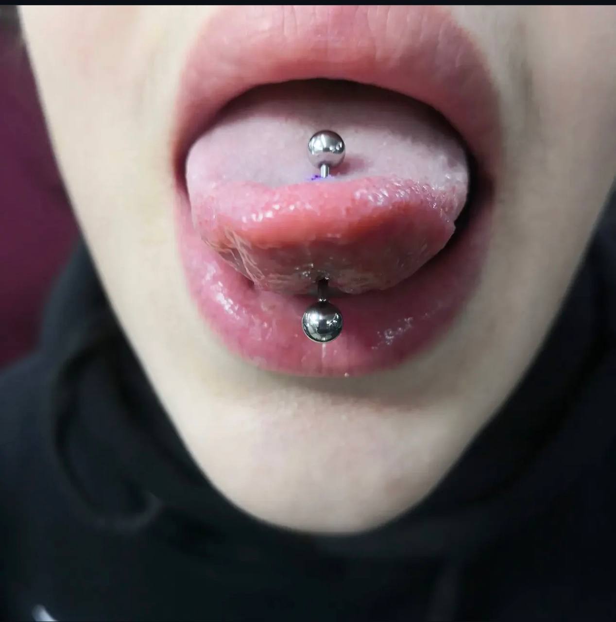 Midline Tongue Barbell