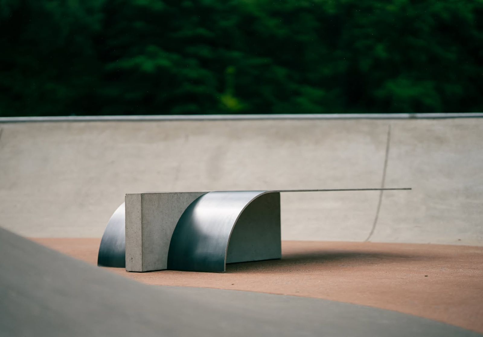 RAMP coffee table - image 2