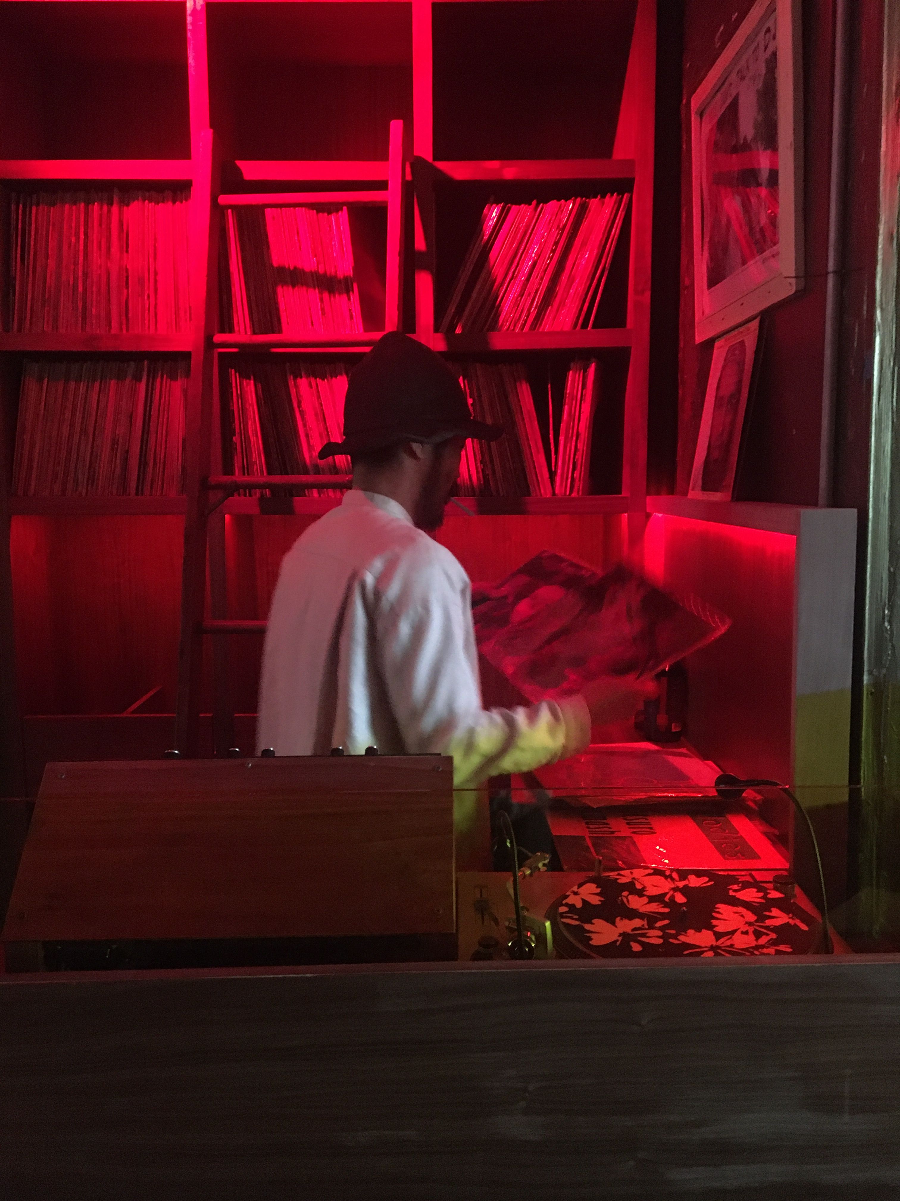 dj-booths-sound-furniture-25