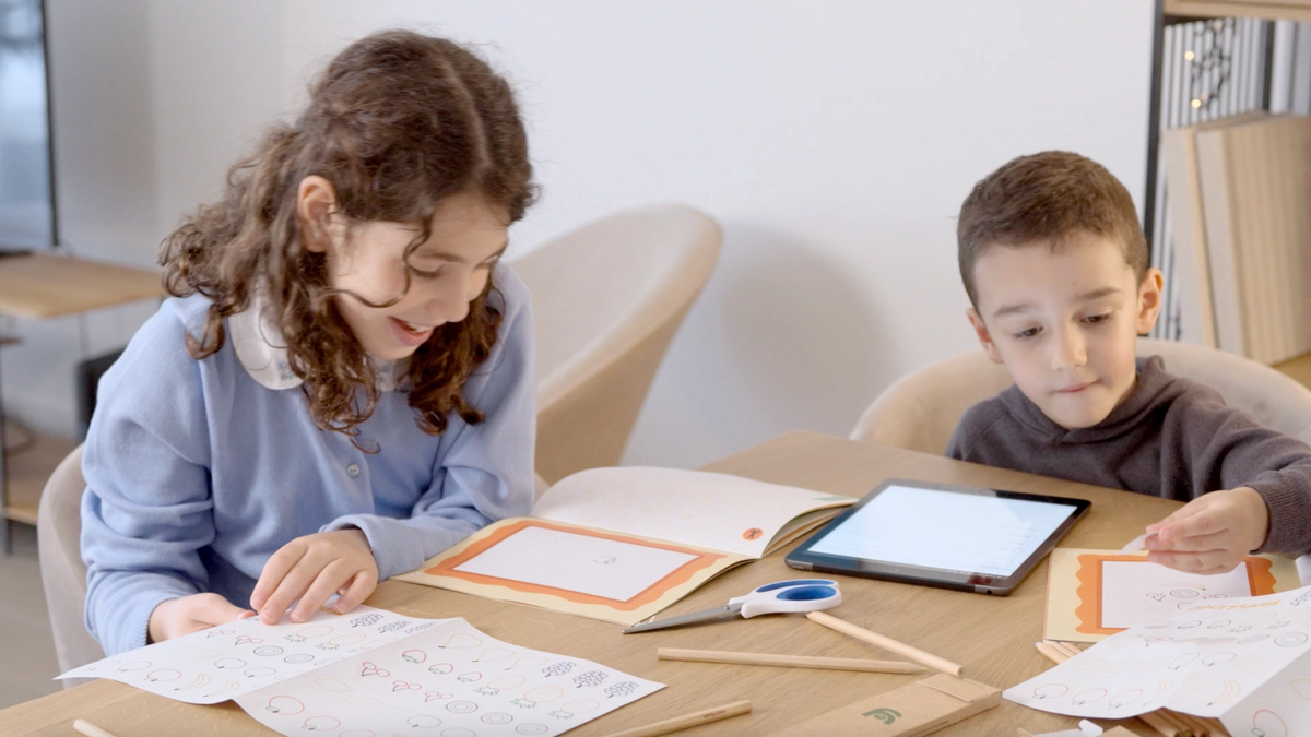 Les enfants apprennent en faisant et en s’amusant