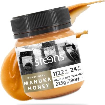 A jar of Steens 1122, a top 5 manuka honey for MGO or UMF count.