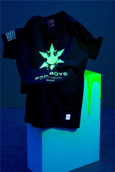 BLACKLIGHT TEE SHIRT W NEON GRAPHICS