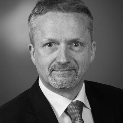 Dr. Manfred Thon