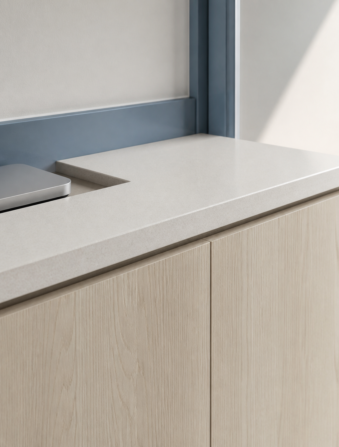 Fadior Soleil Sensor-Ready Terrace Worktop — close-up of stainless steel finish and hardware detail