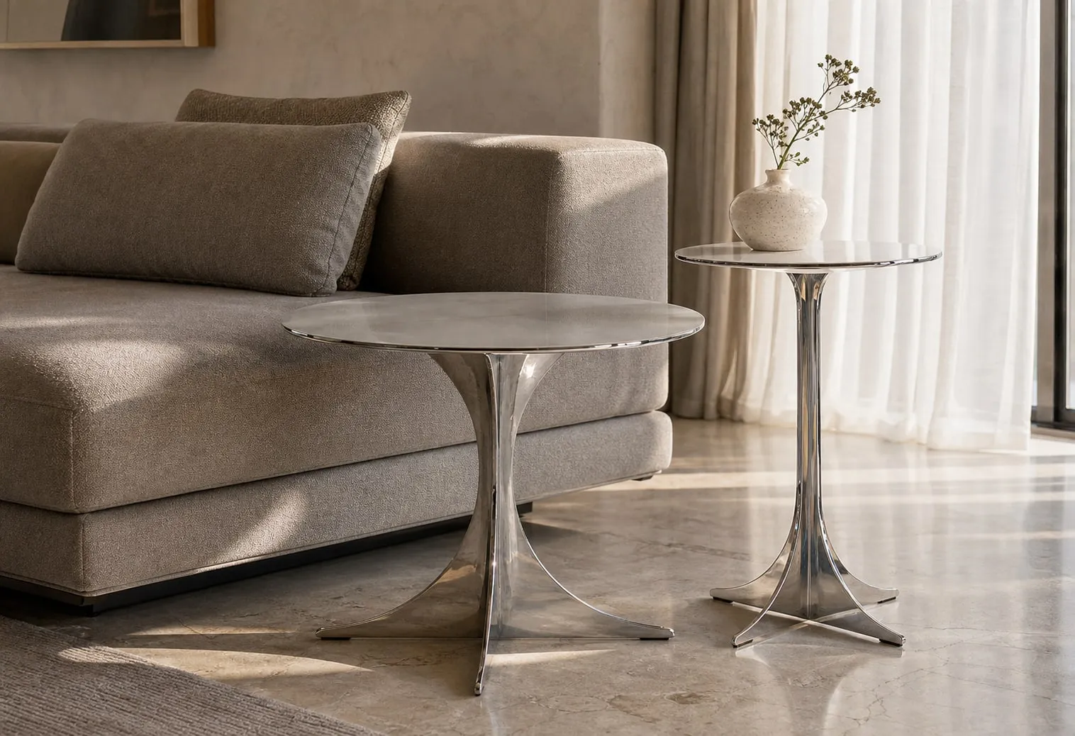 Blade-Pedestal Mirror Side Table Ø500×420 mm