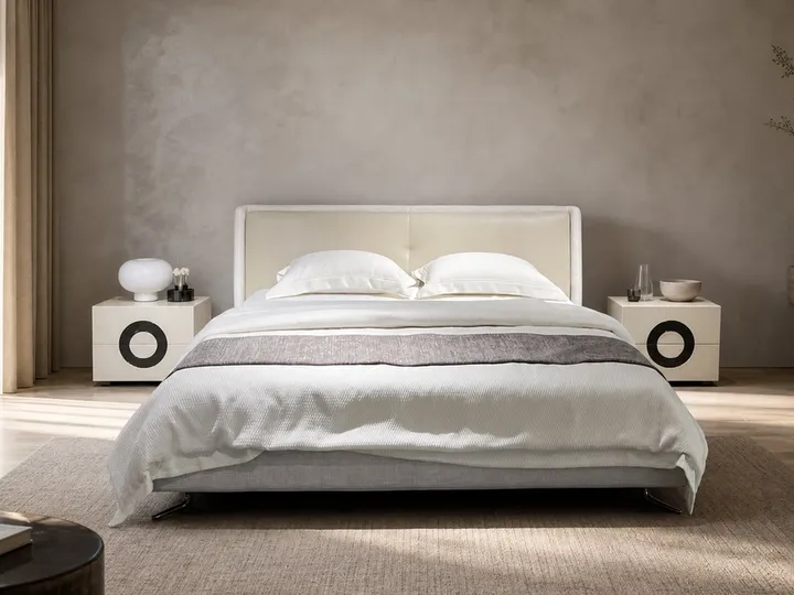 Cama Tapizada de Cuero y Tela