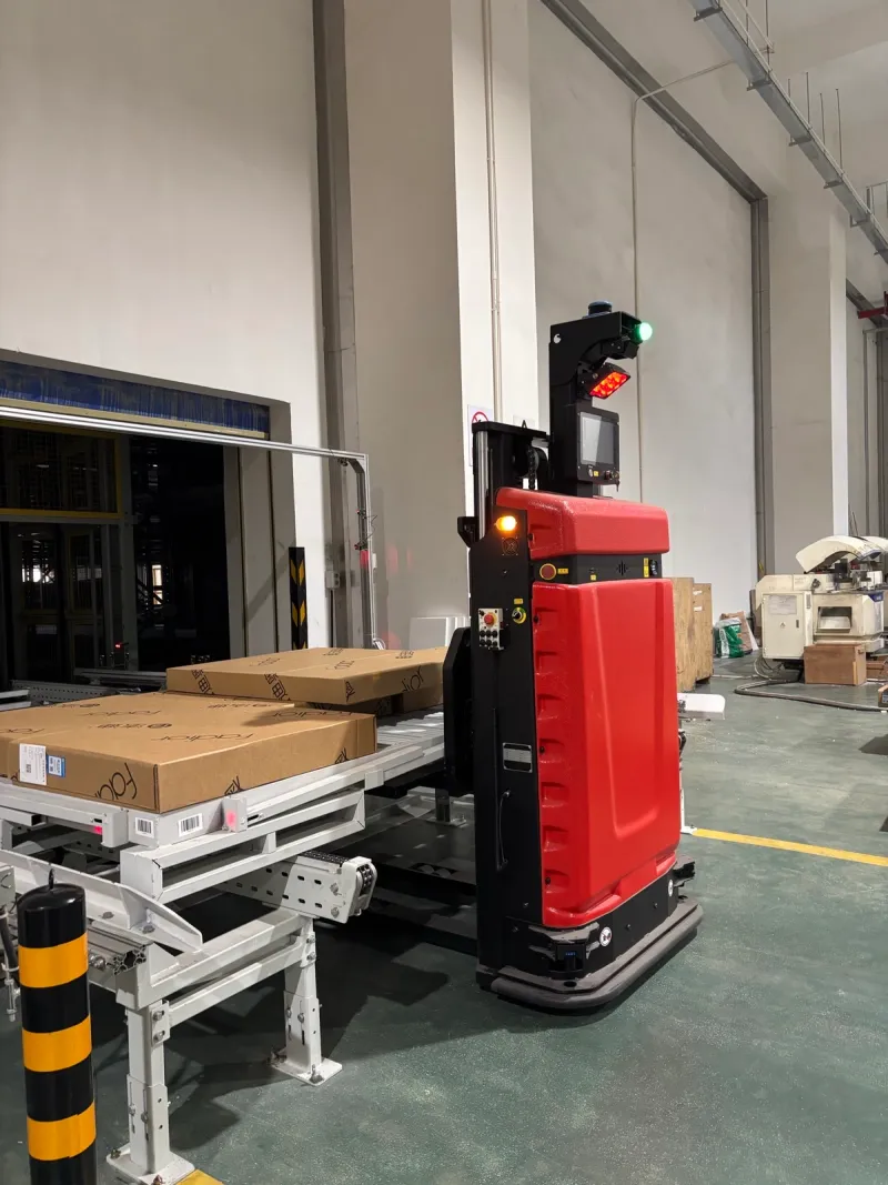Manufacturing stage 04: AGV transfer and MES tracking