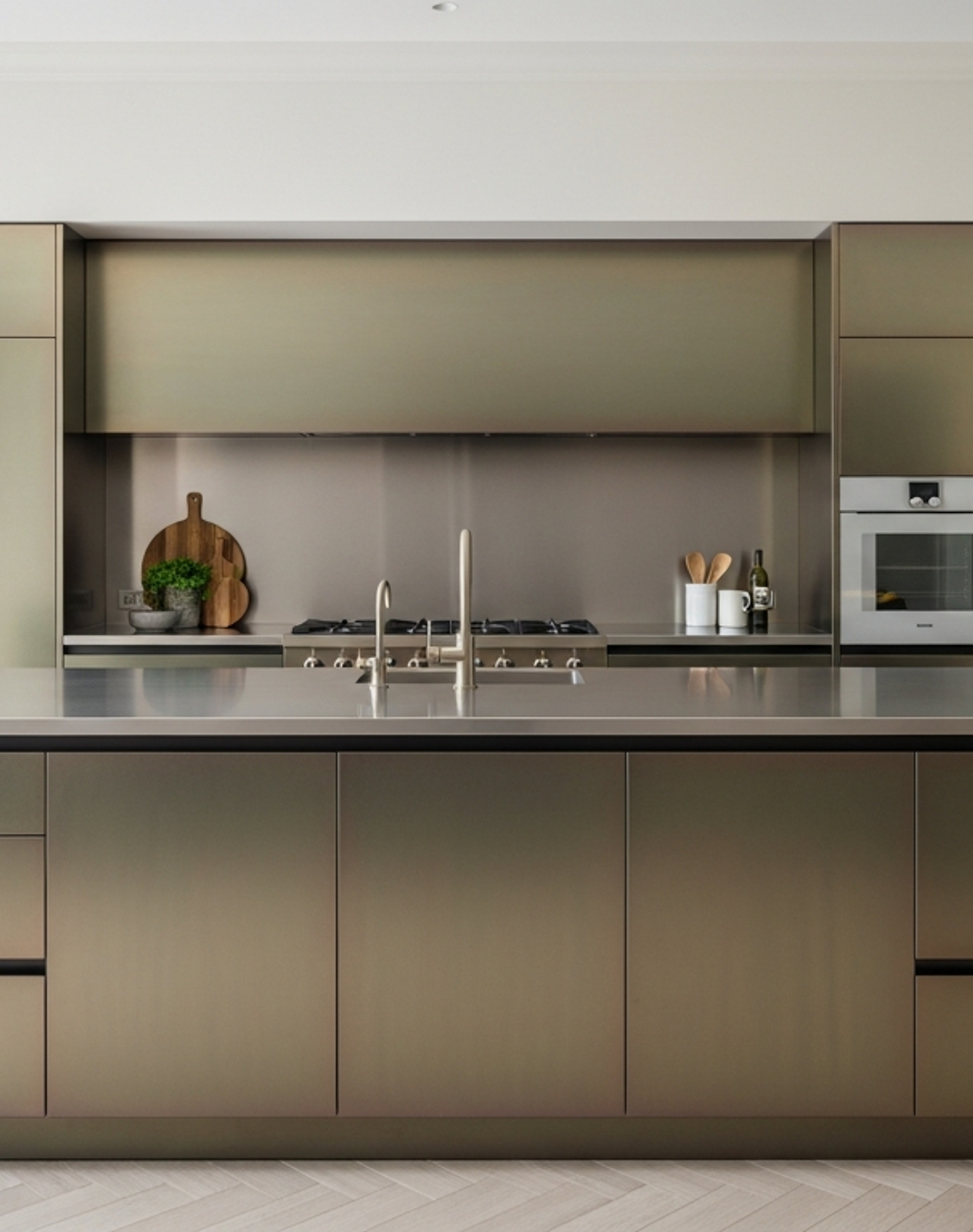 Fadior Abyss Kitchen Suite — lifestyle setting with natural light and residential styling