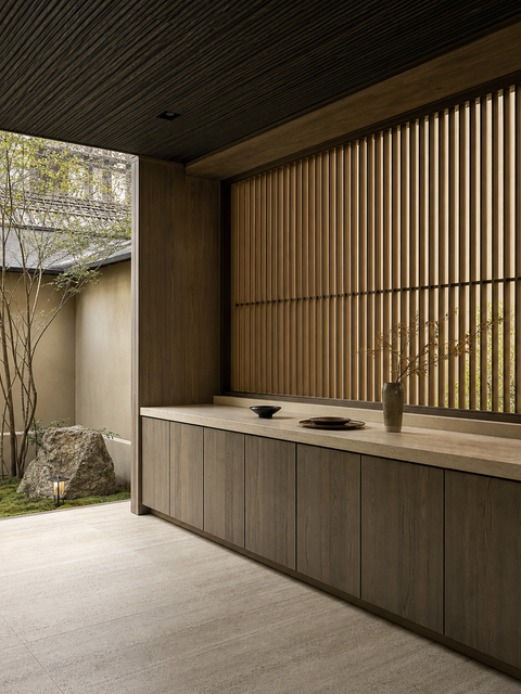 Fadior Dusk Balcony Suite with Calacatta Breakfast Rail — 304 stainless steel balcony system, front view