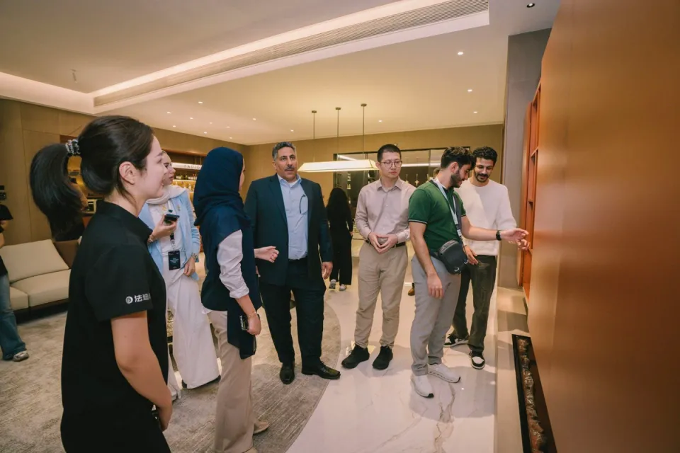 Showroom walkthrough with international guests