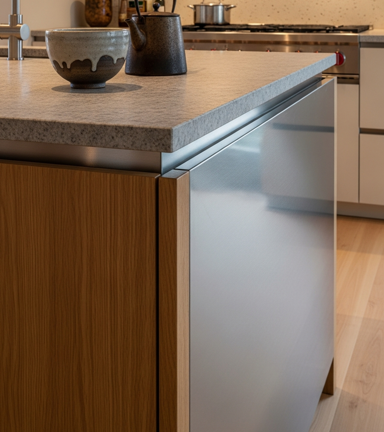 Fadior Abyss Kitchen Suite — close-up of stainless steel finish and hardware detail