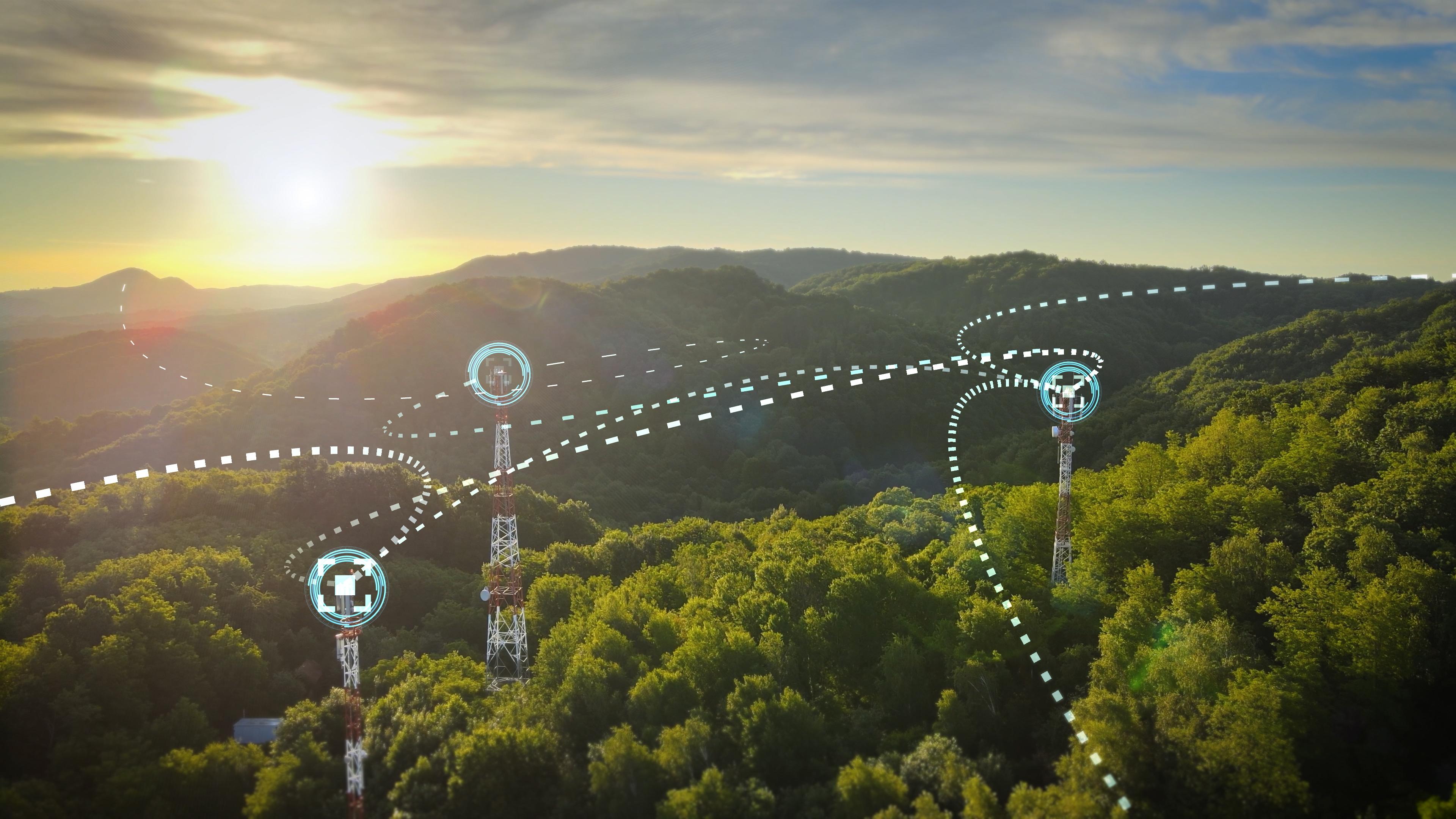 Hybrid IoT Connectivity with Cellular and Wi-Fi for Enhanced Uptime