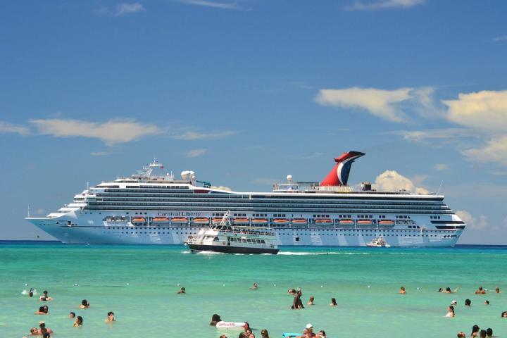 Packing for a 2025 Caribbean Cruise? Use This Easy, Done-for-You List