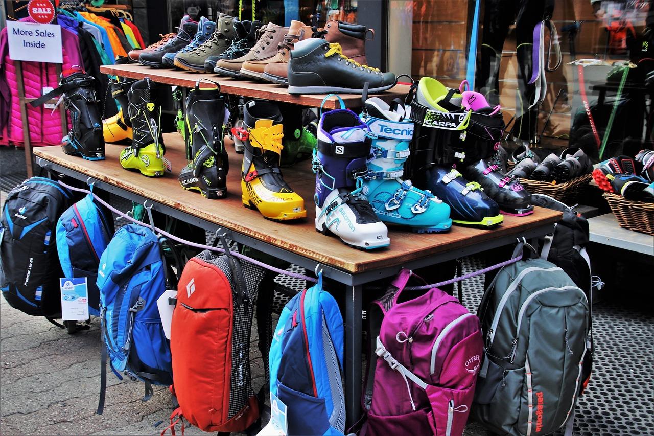 Una guida completa su cosa mettere in valigia per una vacanza invernale in Europa