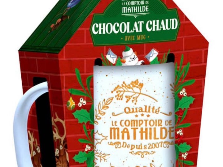 Mug de Noël avec chocolat chaud