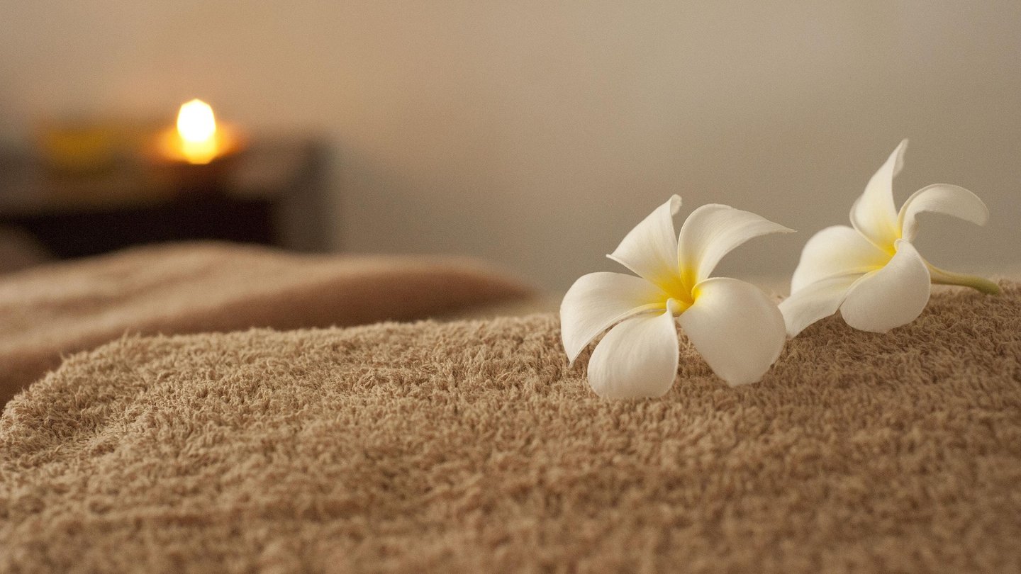 fleurs sur serviette