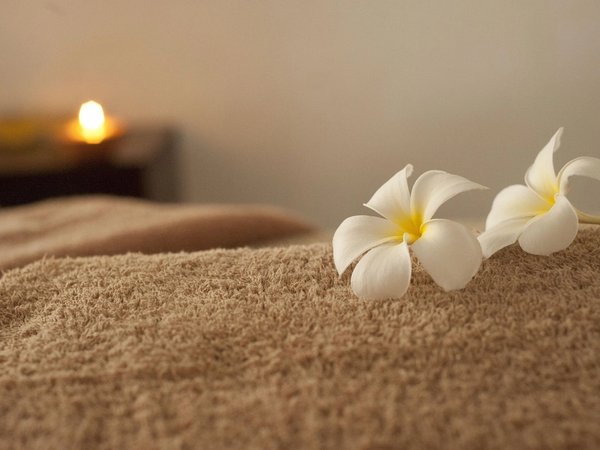 fleurs sur serviette