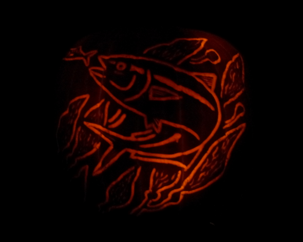 15 Fishing Pumpkin Carvings You Have To See To Believe 7ea41023fc3480f1006b8a116401f30fa6f6a31c 590x472