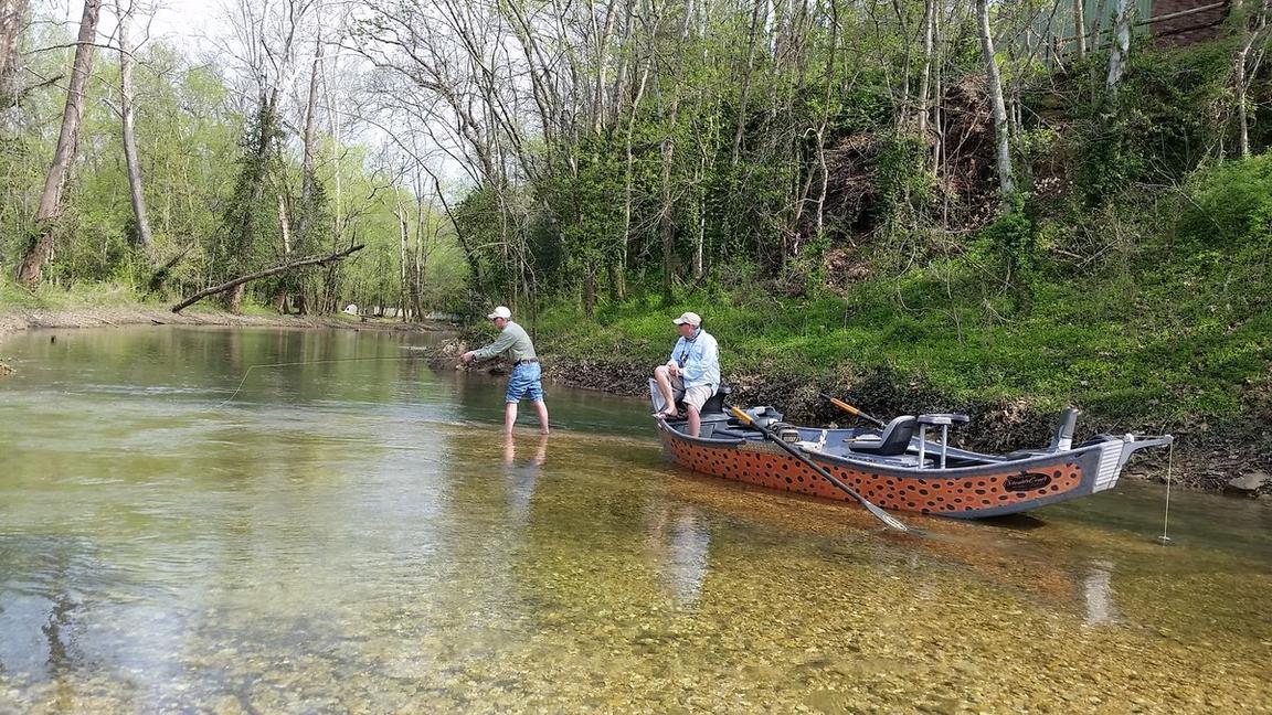 Lake Taneycomo Fishing: How To Fish Lake Taneycomo For Bass & Trout