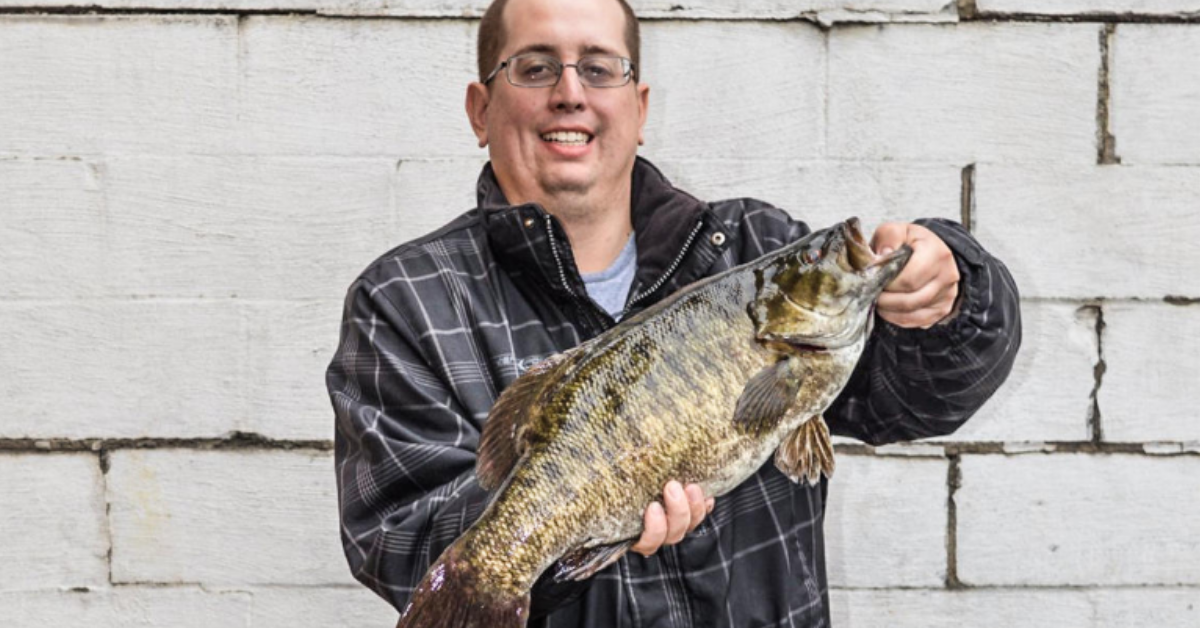 New Illinois State Record Smallmouth Bass Gobbles Z-Man Ned Rig