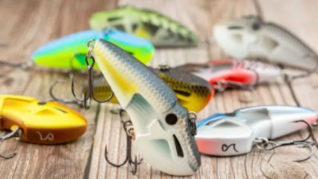 The Sound Of Crankbaits: One Knockers Vs The Traditional Lipless