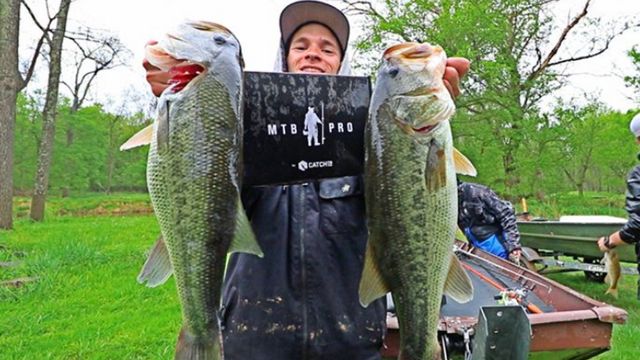 Using Double Topwater Rigs To Catch More Bass