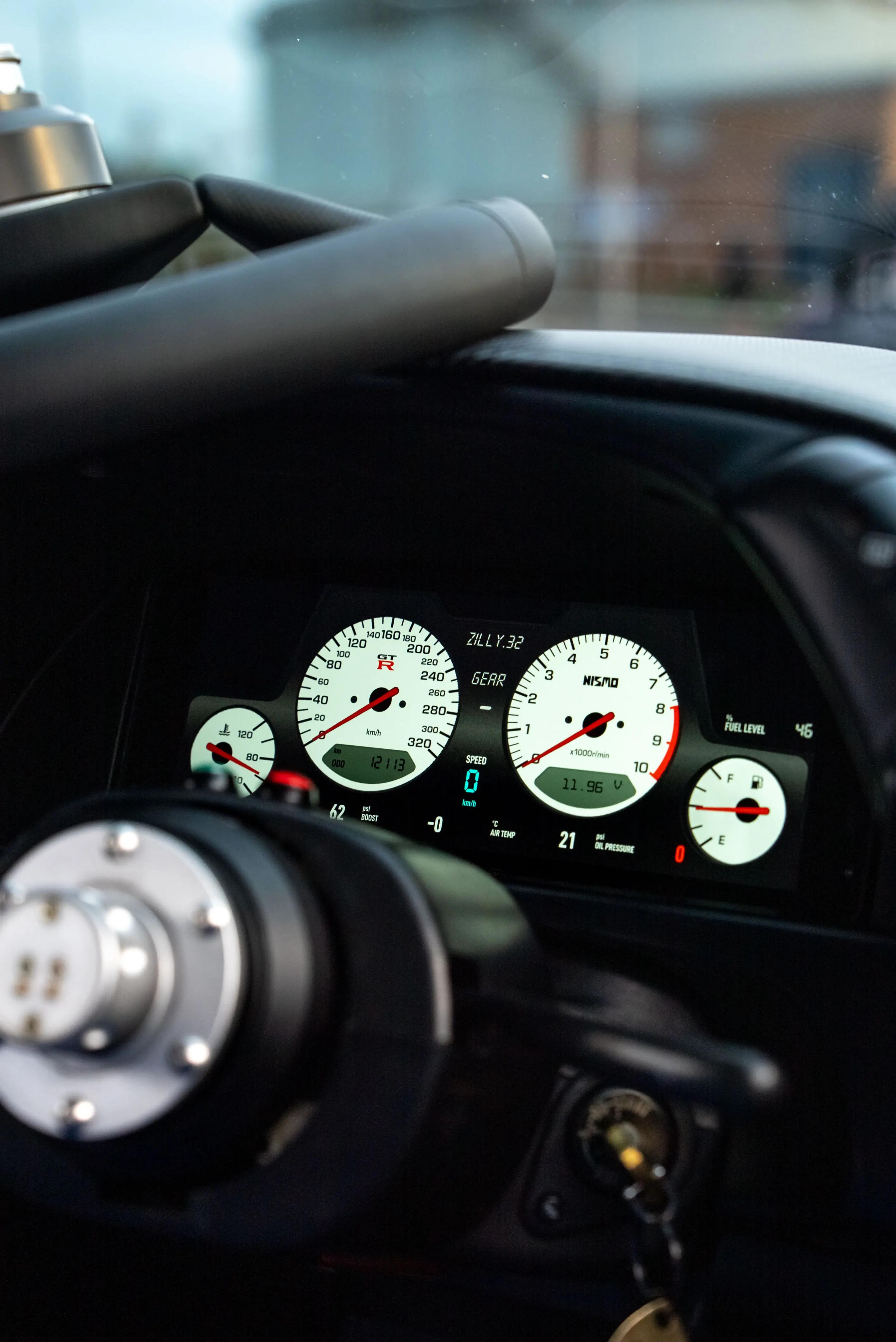 R32, photo 4