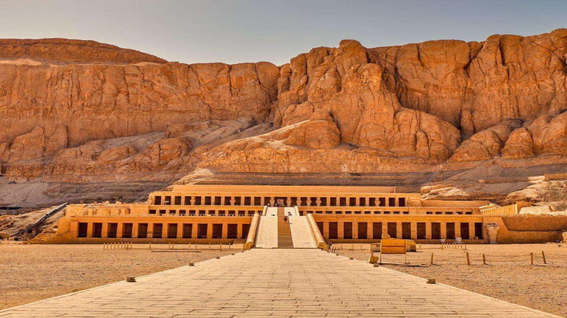 جولة خاصة ليوم كامل في البرين الشرقي والغربي بالأقصر