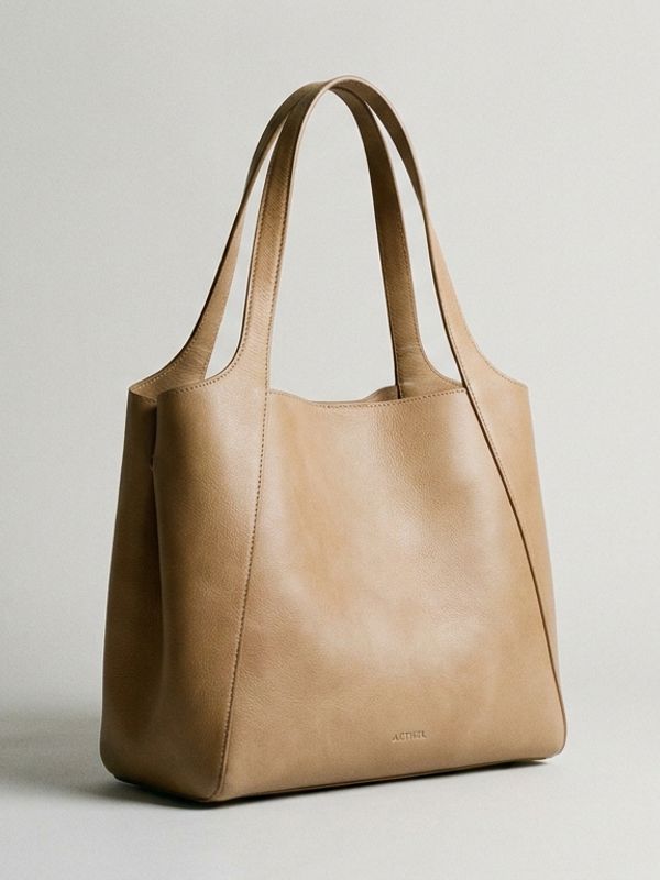 Structured Tote