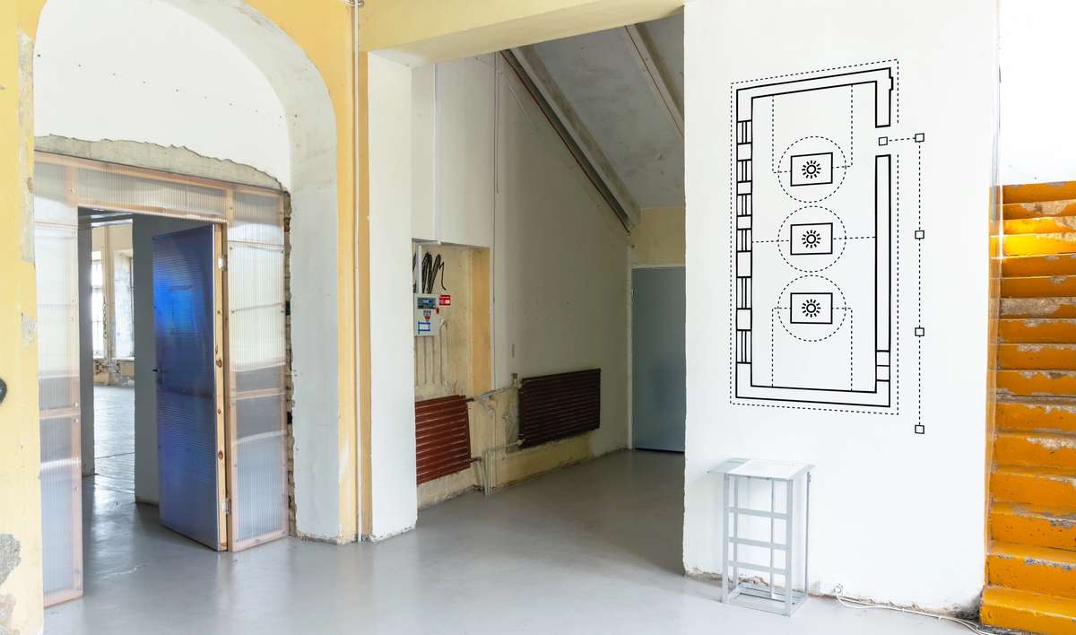 Gallery entrance with a line-drawn wall diagram, Geotraumatika