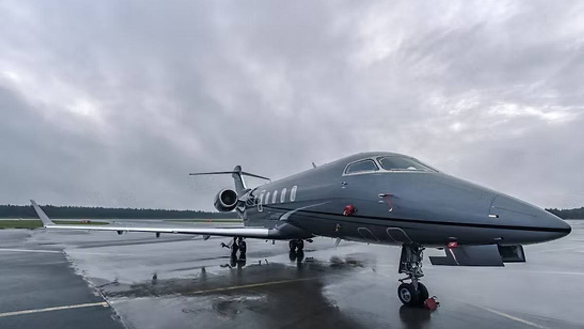 The Environmental Impact of Airport Car Service: Navigating Greener Ground Transportation"