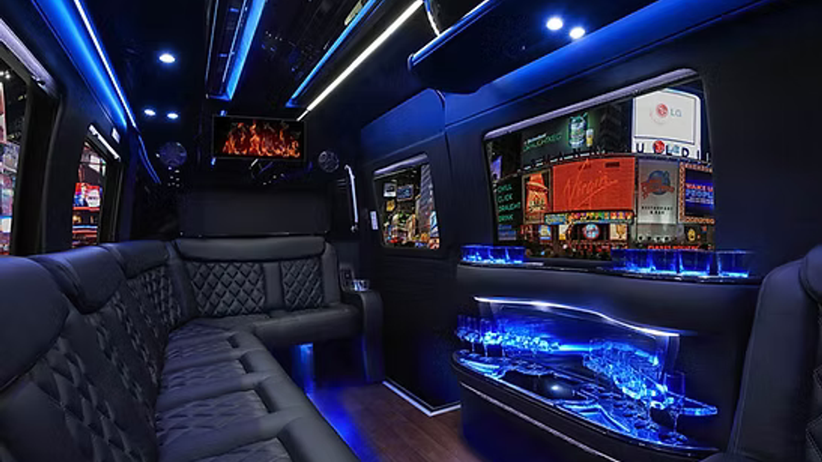 Choose the Right Limo Service Near You: Your Ultimate Guide