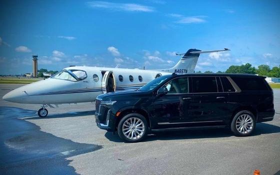 Why Does Houston Have 2 Airports? | Limousine Service in Houston