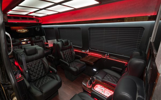 The Gold Standard— Why Grand Limousine is Atlanta's Premier Choice for Elite Transportation