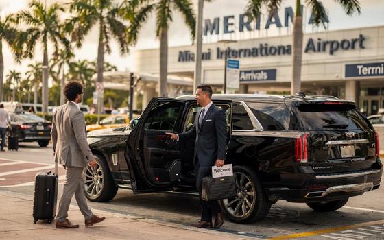Limo Service From Miami Airport: Flat Rate or Hourly?