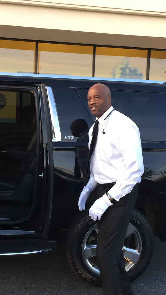 The Impact of Technology on the Future of Airport Car Service