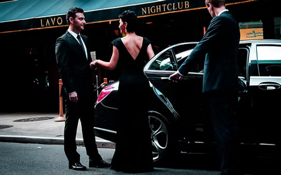 The Glamour and Convenience: Advantages of Using a Limousine for Airport Transfers"
