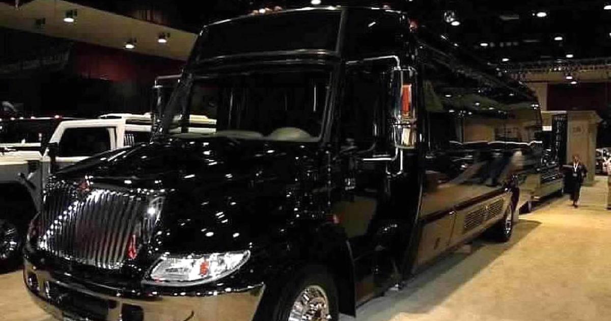 Luxury Party Bus – Up to 60 Passengers