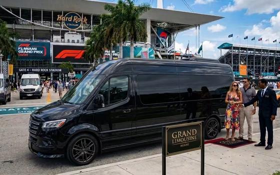 Limousine Service Macon – Luxury Limos, Airport Transfers & 24/7 Chauffeured Transportation