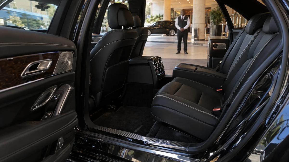What Defines a Truly Luxury Limousine Service?