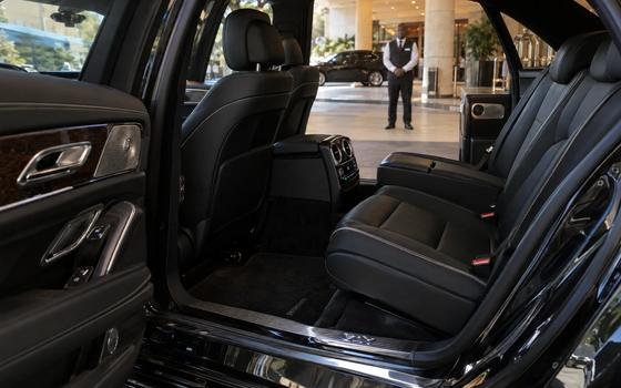 What Defines a Truly Luxury Limousine Service?