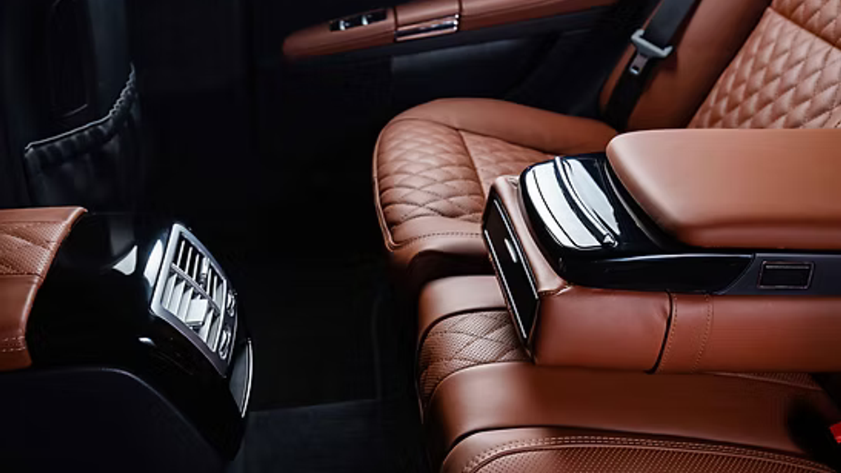 Unlock Big Savings: Your Ultimate Guide to Saving Money on Airport Car Services"