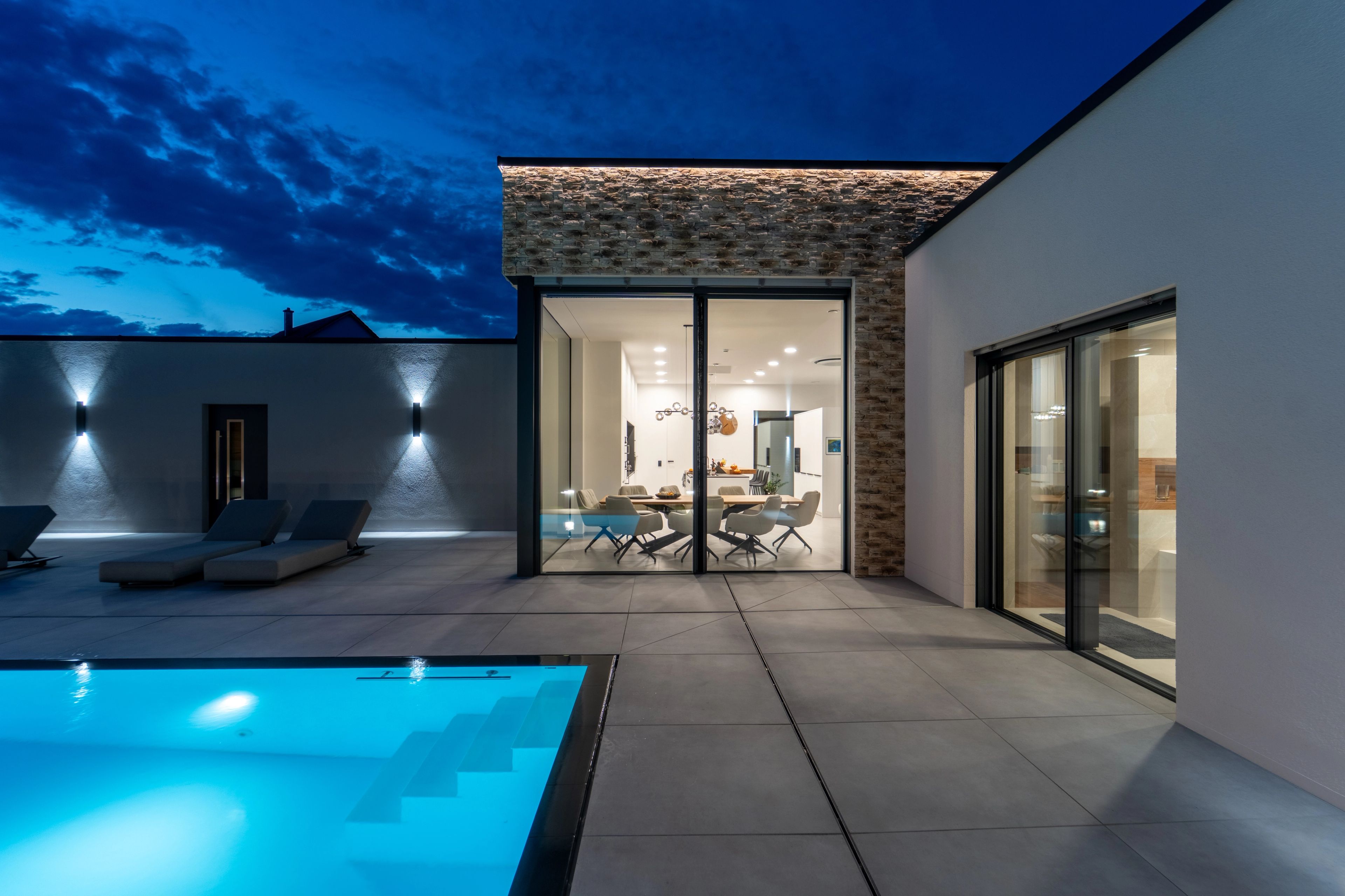 Central Plast & Central Pool